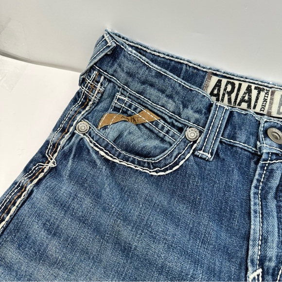 Ariat B4 Jeans Boys Size 16 Relaxed Boot Cut Denim Work Cowboy - Picture 4 of 12